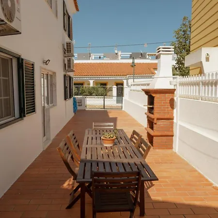 Casa Da Lota, By Casas Do Verao